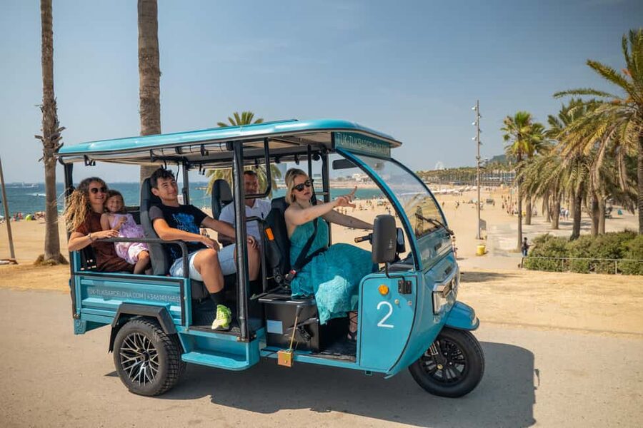 1,5-Hour Barcelona City & Beach Private Tuk-Tuk Tour - Key things to know before you ride
