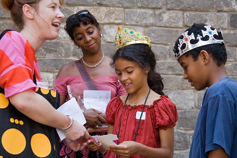 2.5-Hour Kids & Family Walking Tour in English - Who should book this family walking tour