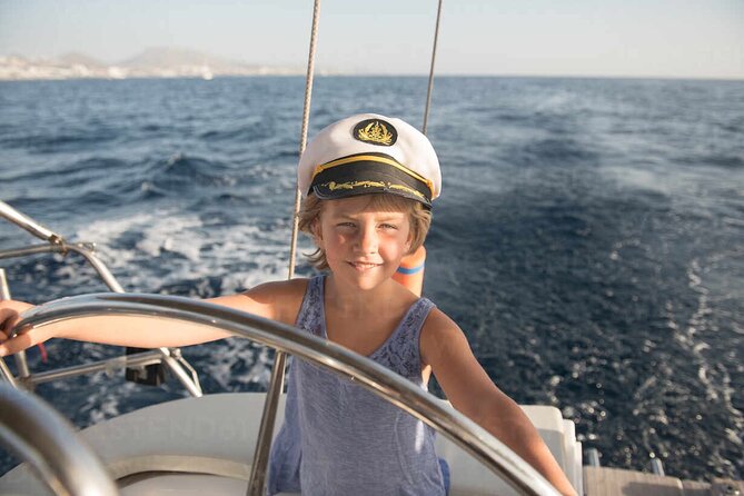 2-Hours Barcelona Sunset Sailing Tour - Onboard comfort: snacks, drinks, and real convenience