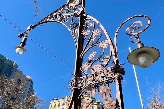 3-Hour Private Gaudi Bike Tour - What the guide does for you, and why it matters
