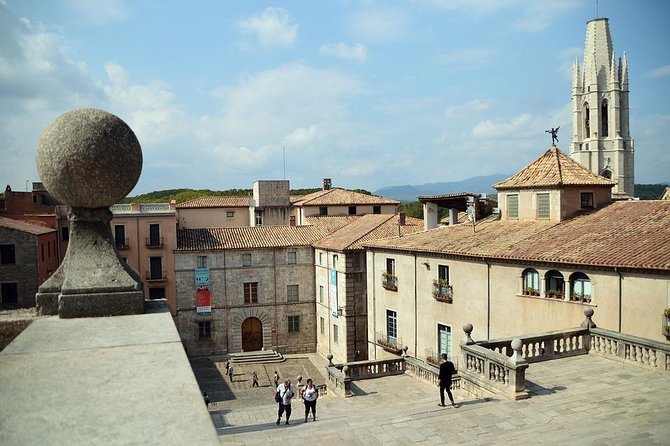6 hours private tour of Girona: GAME OF THRONES from Barcelona with pick up - Plaça de la Catedral: Main Square Energy and the Story Behind the Stones