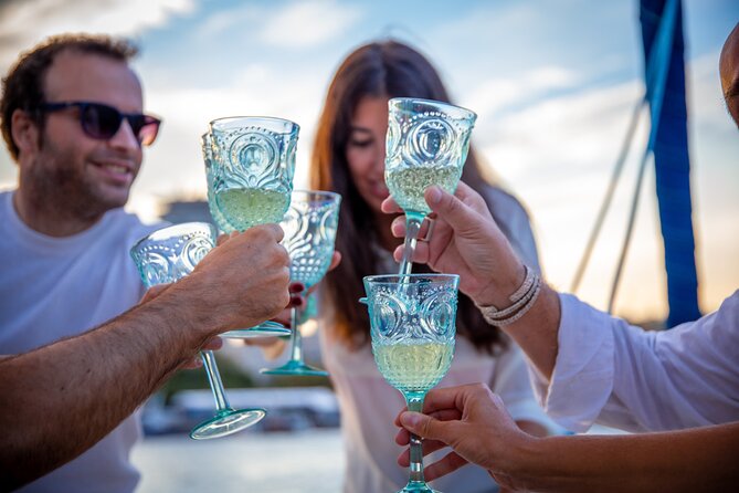 A 2 hours Local Tapas and sailing adventure in Barcelona - Price and value: where the money actually goes