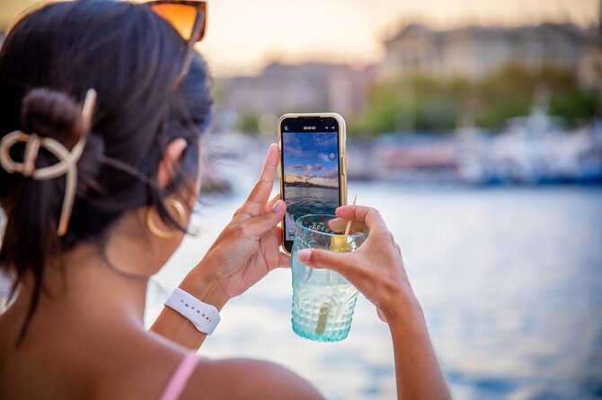 A 2 hours Local Tapas and sailing adventure in Barcelona - Getting there, what to know before you go