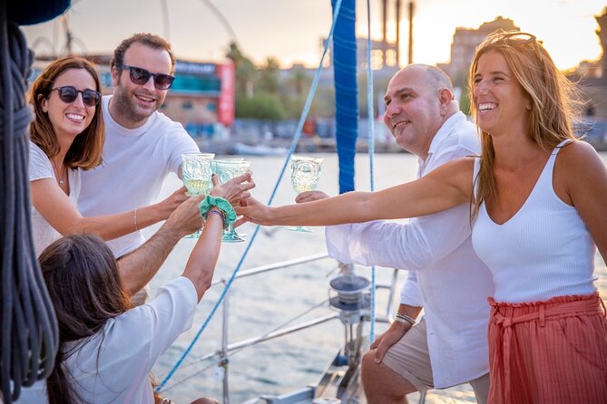 A 2 hours Local Tapas and sailing adventure in Barcelona - Should you book this sailing tapas tour?