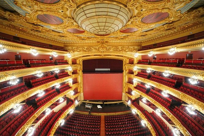 A Magical Evening in Barcelona: Private City Tour - Key things to know before you go