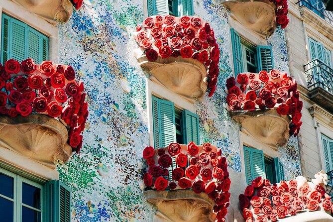 All about old Barcelona (tasting included) - Plaça Sant Felip Neri: tragedy, included ticket, and a serious tone