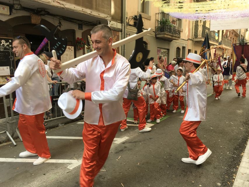 Alternative Barcelona - Raval Quarter Private Walking Tour - Carrer de Blai, your pintxo and drink break, and how locals eat