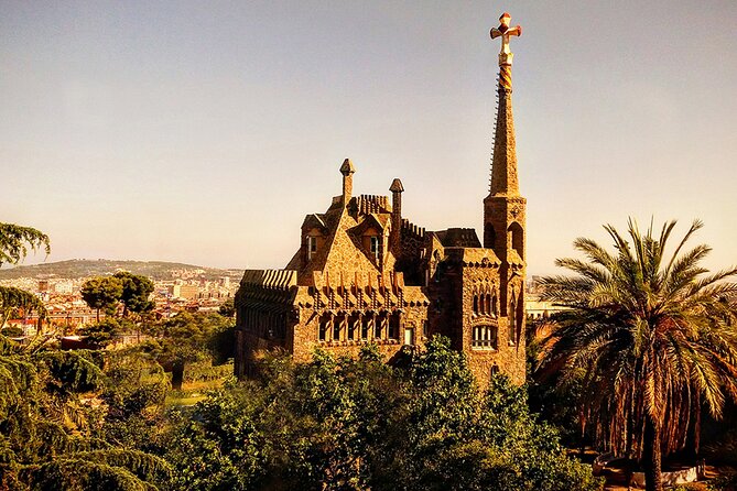 Antoni Gaudí's Torre Bellesguard: A treasure to discover - Hall of the Bricks: the room where you slow your pace
