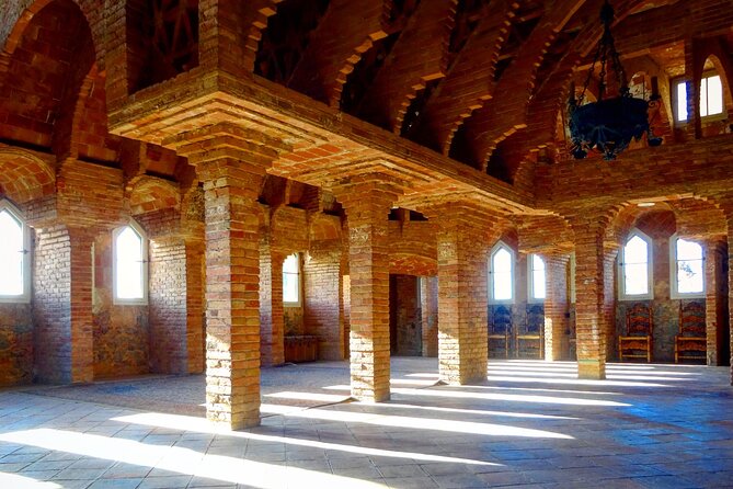 Antoni Gaudí's Torre Bellesguard: A treasure to discover - Your 1-hour route: start in the castle-museum, finish with gardens