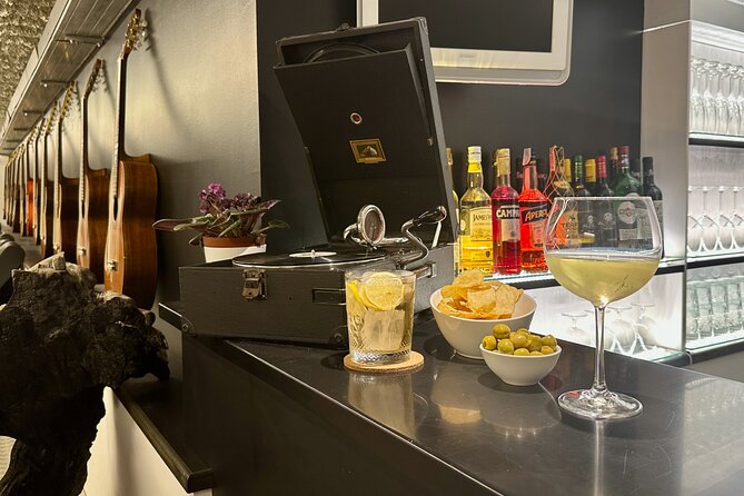 Authentic Flamenco Show Barcelona : Intimate Casa Sors Experience - The Guided Guitar Museum Tour You Will Be Glad You Chose