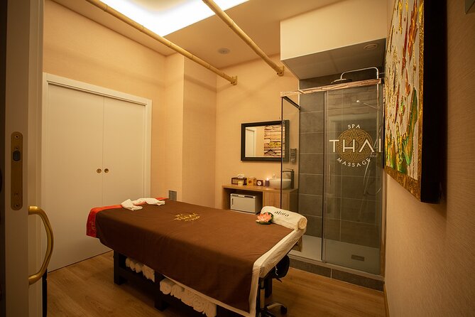 Balinese massage with essential oils 60 min at THAI MASSAGE ALURA - Essential oils and aroma choice, how to get the best match