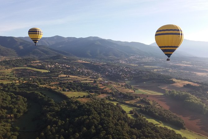 Balloon Ride over Catalonia with optional Pick-up from Barcelona - Hard Rock Cafe Pickup and the Mini Van Drive to Launch