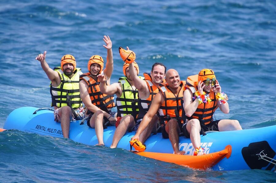 Banana Boat Barcelona - Step by Step: The 15-Minute Banana Boat Ride Over the Sea