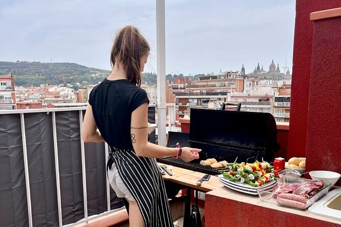 Barbecue in a penthouse in the center of Barcelona with a chef - The wine plan: included 3 glasses, plus practical drink options