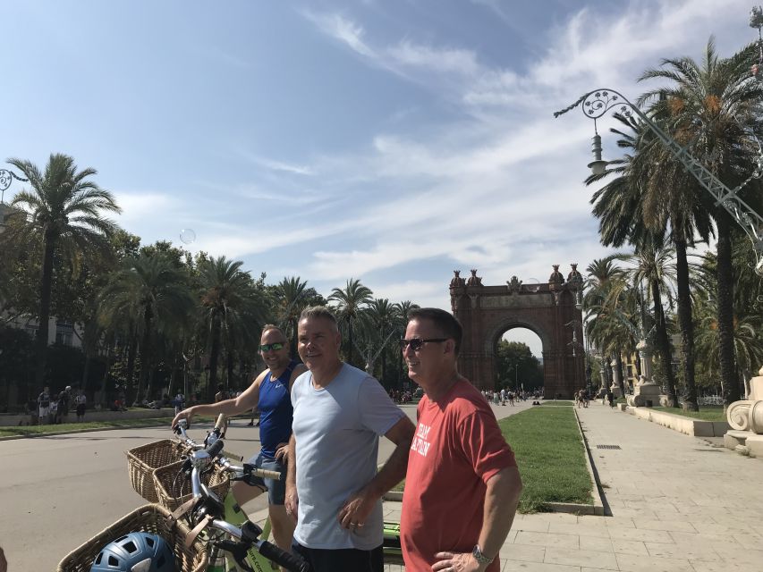 Barcelona: 2.5-Hour Bike or E-Bike Historical Tour - El Born to Mercat del Born: Medieval Streets, Market Energy, and Sight Stops