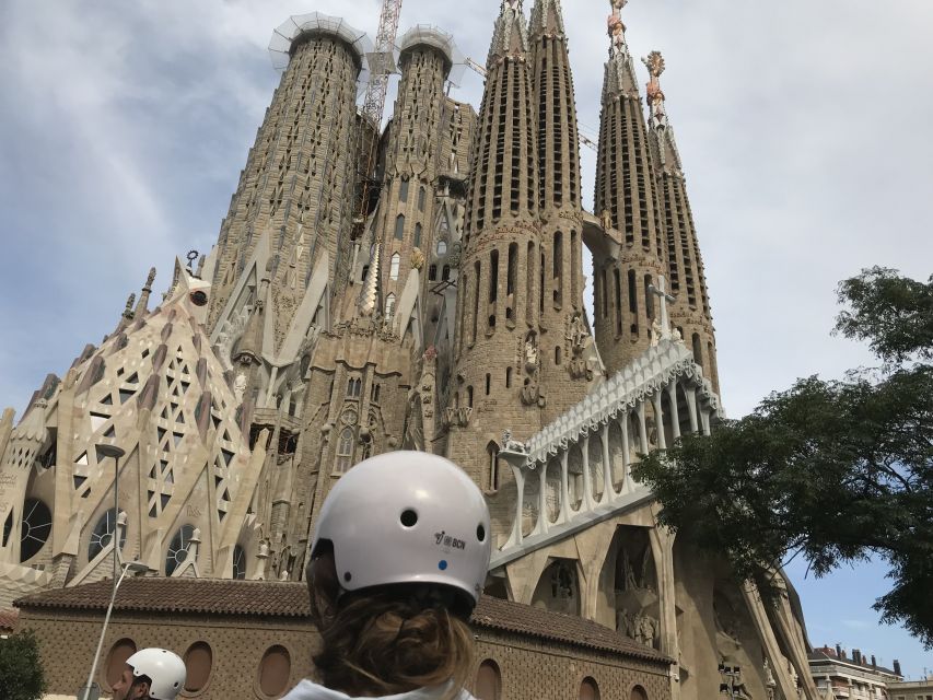 Barcelona: 2.5-Hour Gaudí Segway Tour - How the ride actually works, and what to wear
