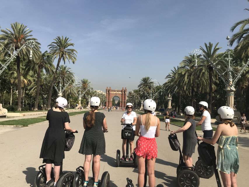 Barcelona: 2.5-Hour Gaudí Segway Tour - Guides, pacing, and the small touches that make it feel worth $42