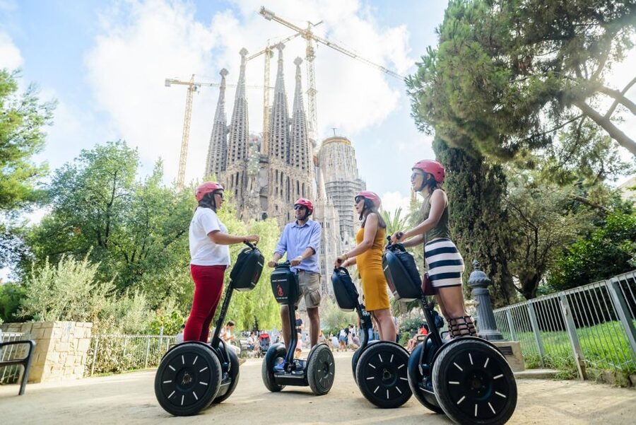 Barcelona: 2,5hr Art of Gaudí Segway Tour - La Pedrera (Casa Milà) Outside: Lasting Gaudí Work With a Rugged Edge