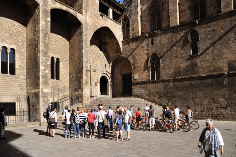 Barcelona 2-Hour Gothic Walking Tour - Starting in the heart of the Gothic Quarter, not the edge