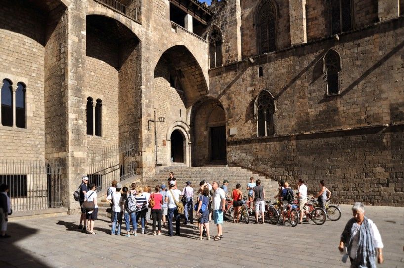 Barcelona 2-Hour Gothic Walking Tour - Plaça del Rei and the feeling of power in the open air