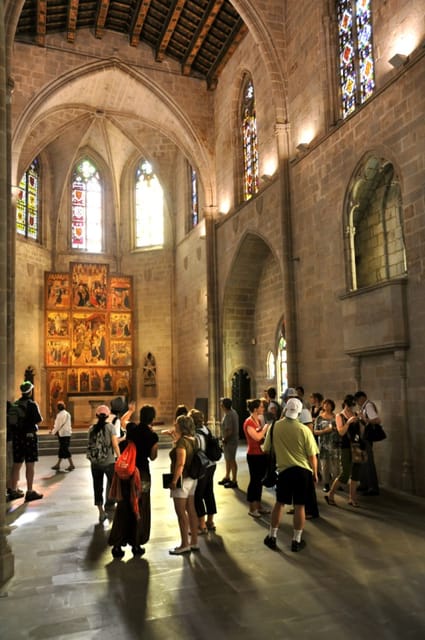 Barcelona 2-Hour Gothic Walking Tour - Reading stone: what makes the Gothic Quarter feel different with a guide