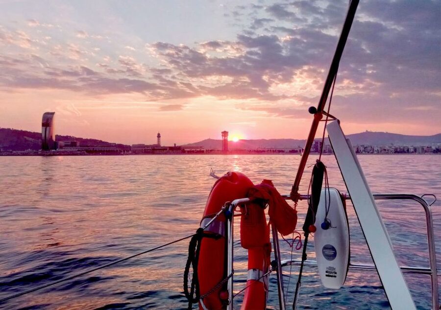 Barcelona 2 hour Mediterranean Sailing with Snacks & Drinks - Drinks and snacks: where the value really shows