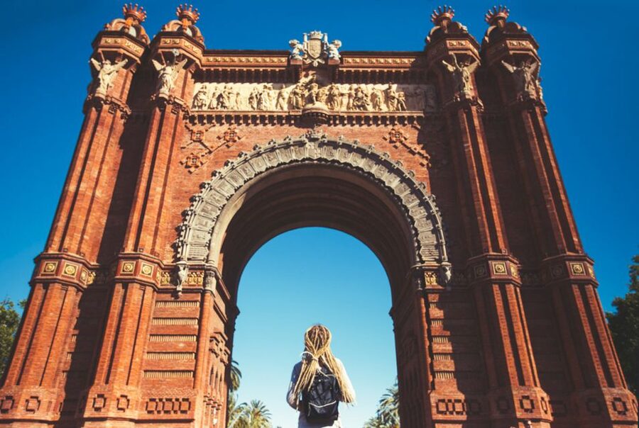 Barcelona: 2-Hour Private City Highlights Kickstart Tour - What the 2-hour private format means for your time and money
