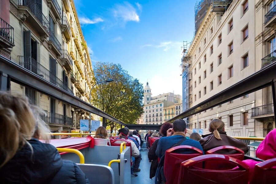 Barcelona: 24 or 48-Hour Hop-On Hop-Off Bus Tour - Stops you will care about most: what to do when you hop off