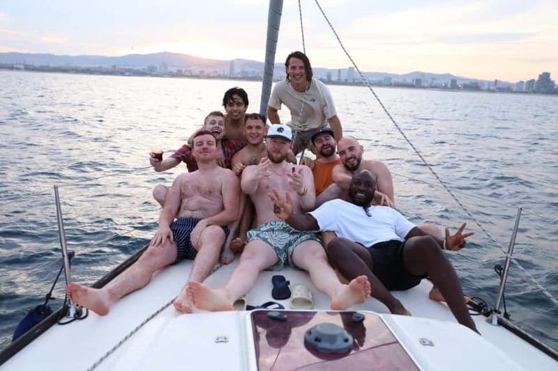Barcelona 2h private sailing tour for 11 with local Skipper - Meet Didac and learn how a sailboat becomes your playground
