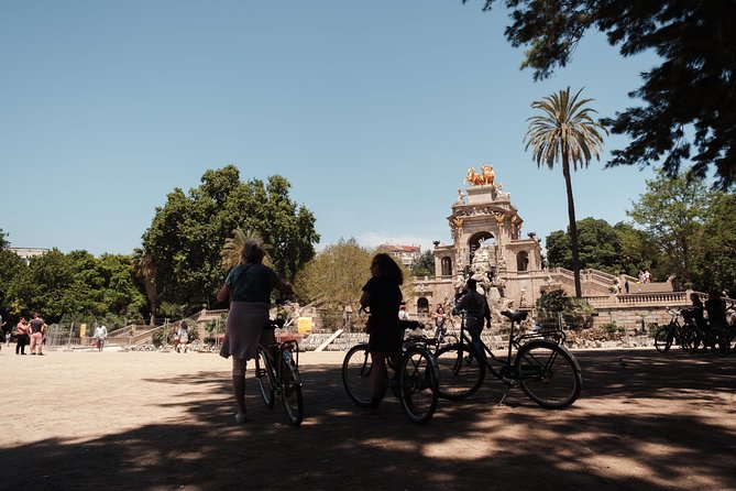 Barcelona 3-hour Bike or E-Bike Tour: Highlights and Hidden Gems - Plaça de Sant Jaume and the heart of civic Barcelona