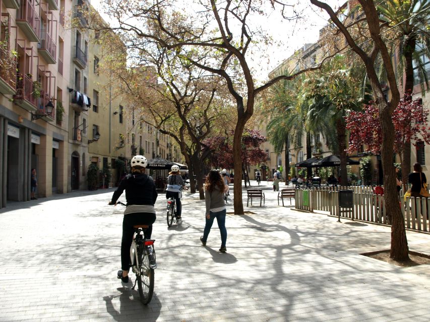 Barcelona 3 Hour Daily Electric Bike Tour - Why an eBike tour fits Gaudí’s Barcelona so well