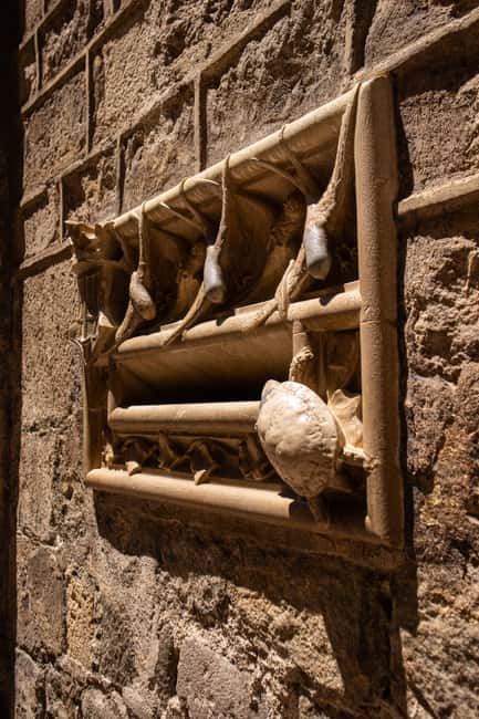 Barcelona: 360 Old Town Tour with Artists - El Raval, from Teatre Goya to the old hospital sites
