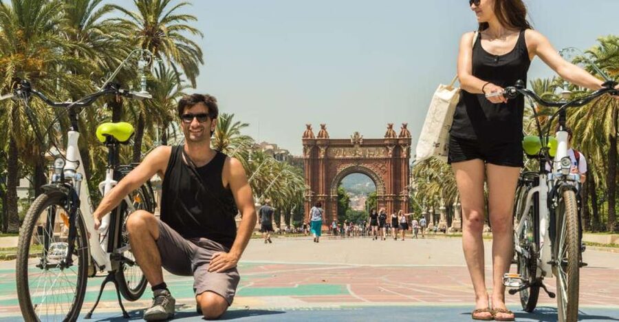 Barcelona: 4-Hour E-Bike Photography Tour - Starting in the Gothic Quarter at E-BIKE RENT