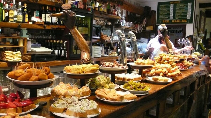 Barcelona: 4-Hour Tapas Evening Tour and Flamenco Show - Price and value: what $65 buys you in Barcelona