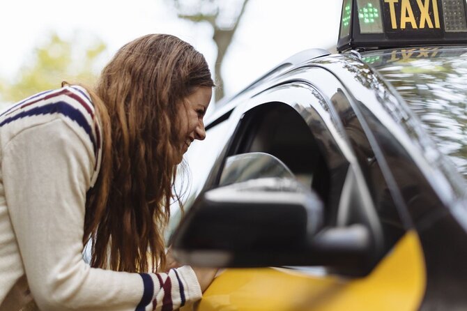 Barcelona Airport Departure Transfers - Value at $33.88 per person: when it is worth it