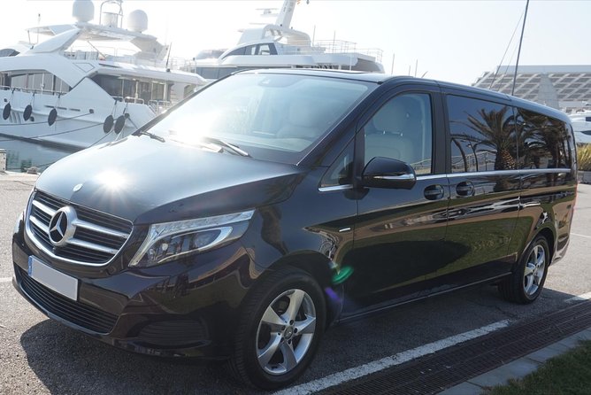 Barcelona Airport Private Transfer - Mercedes comfort, air-conditioning, and room for luggage