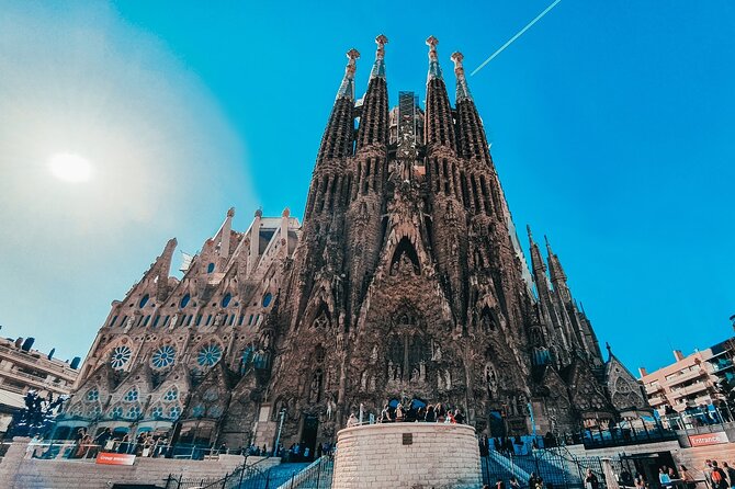 Barcelona Architecture Walking Tour With Casa Batlló Upgrade - Sagrada Família: reading the façades like a map