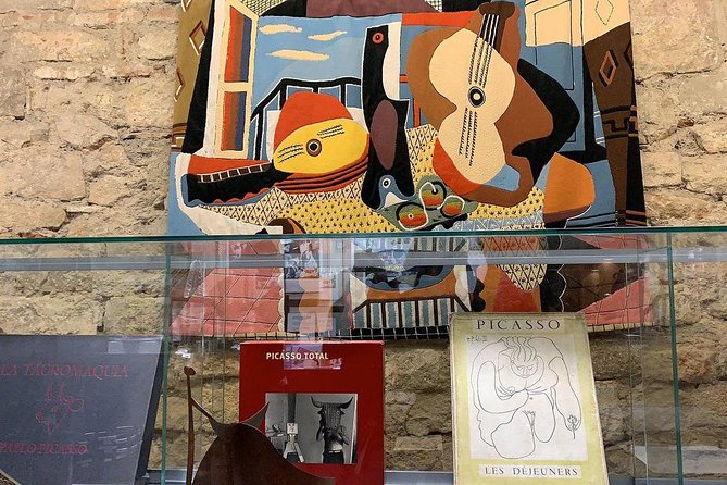 Barcelona Art and Tapas Small Group Walking Tour with Picasso Museum - Barri Gòtic streets and pintxos: how medieval lanes become a food route