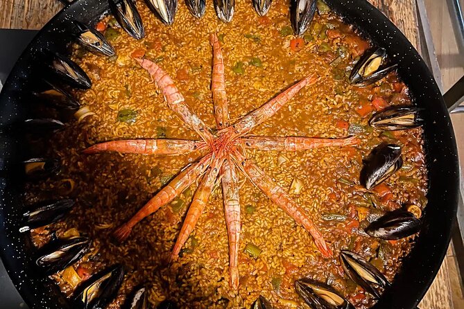 Barcelona Authentic Paella and Sangria Cooking Class - Cava Welcome, Quick Setup, and a Very Barcelona Start
