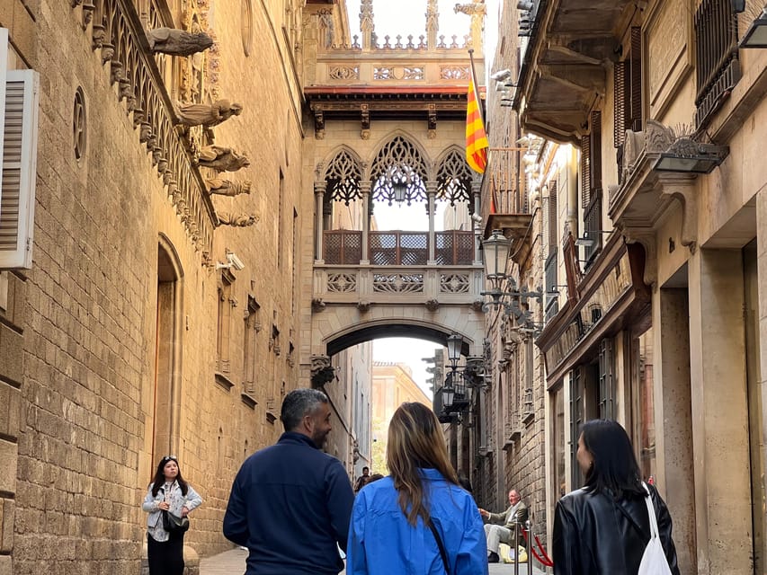 Barcelona: Barri Gotic Small Group Walking Tour - Plaza de San Felipe Neri: the story behind the square