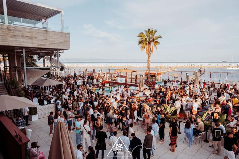 Barcelona: Beach Club Pool Party with DJ - Barcelona Beach Club Pool Party, what it really feels like