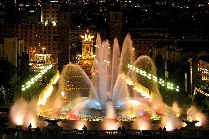 Barcelona Best Views: Old Town and Montjuic Castle Private Tour - Tapas Tasting With Beer or Wine, Then Ending Near El Molino