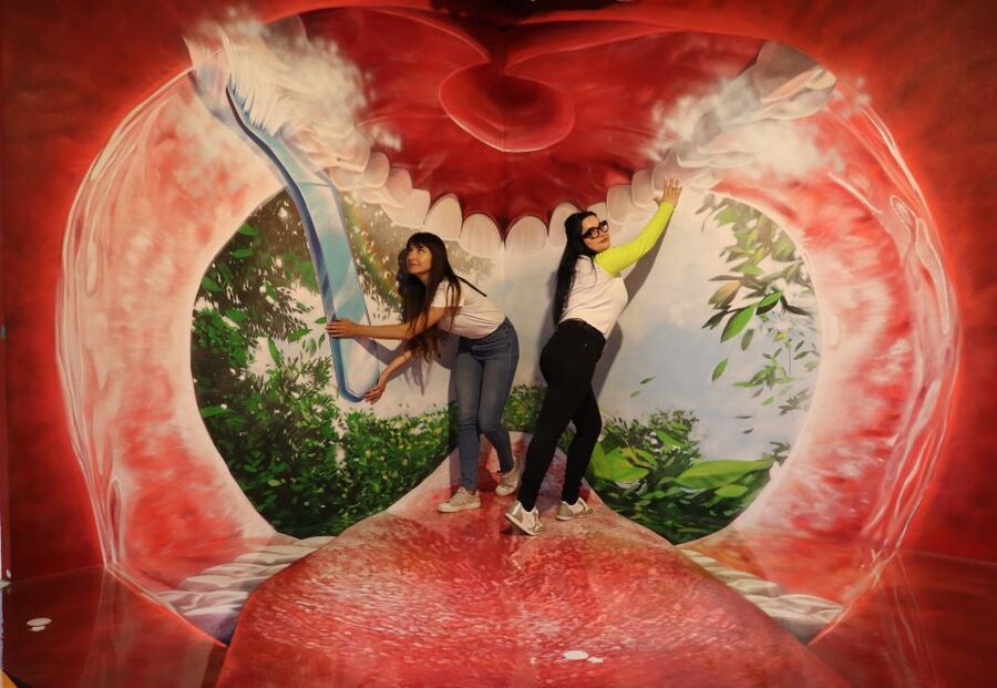 Barcelona – Big Fun Museum & Museum of Illusions Experience - Big Fun Museum’s Nine Rooms: Giant-Scale Laughs and Perspective Photos