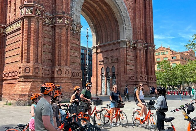 Barcelona Bike City Tours from Sagrada to the Sea with a Local - Passeig de Gràcia: elegant boulevard energy, without the stress
