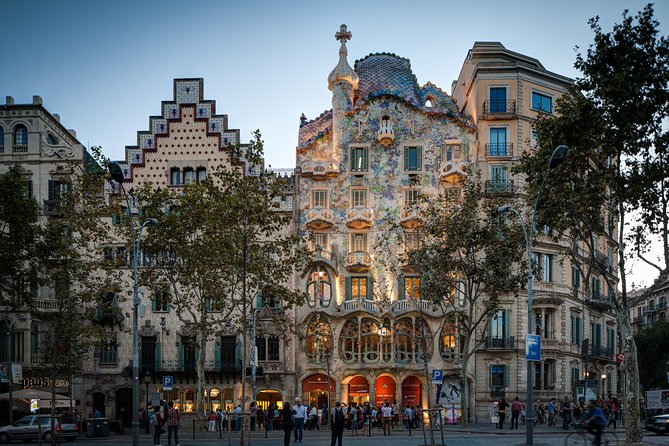 Barcelona Bike Highlights & Sagrada Familia Small Group Tour - Value for your time: why the inclusions are the real deal