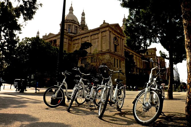 Barcelona Bike Highlights & Sagrada Familia Small Group Tour - Booking notes you should double-check before you go