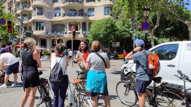 Barcelona: Bike or eBike Tour, Top Sights & Local Insights - Price and value: what you get for around $30 per person