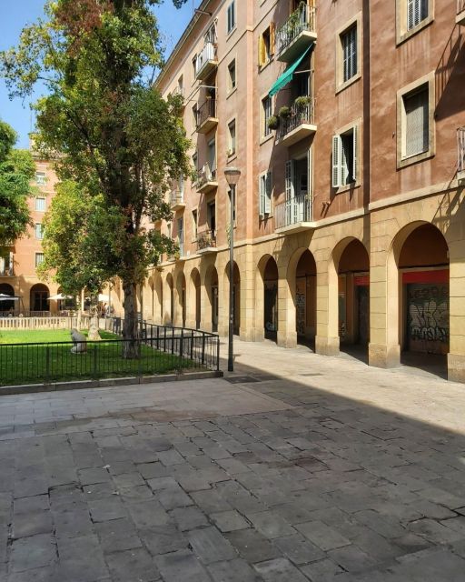 Barcelona: Bike Tour for Families - Where you start: Plaça George Orwell and a family-first setup