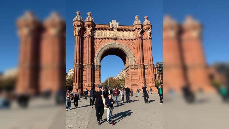Barcelona Bike Tour: Iconic Sights & Hidden Spots - Design Museum of Barcelona and Torre Glòries: modern Barcelona, explained