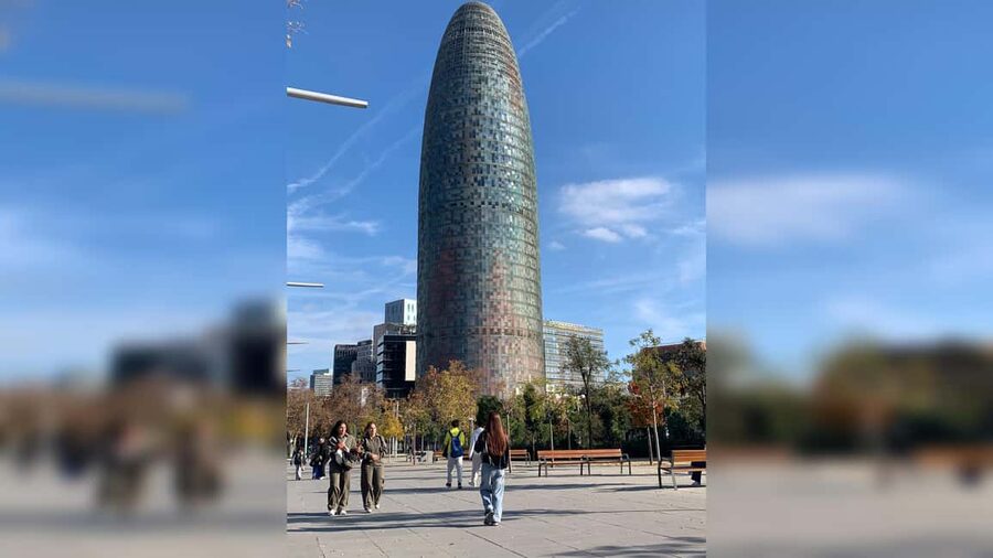 Barcelona Bike Tour: Iconic Sights & Hidden Spots - Casa Mila and Casa Batlló: two Gaudi styles, one route